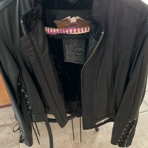 Harley-Davidson Black Leather Jacket with Lapel Collar